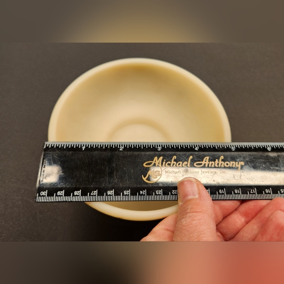 Fenton Art Glass Daisies on Cameo Satin Bowl Dish Signed BARB AQUINO - Picture 7 of 8